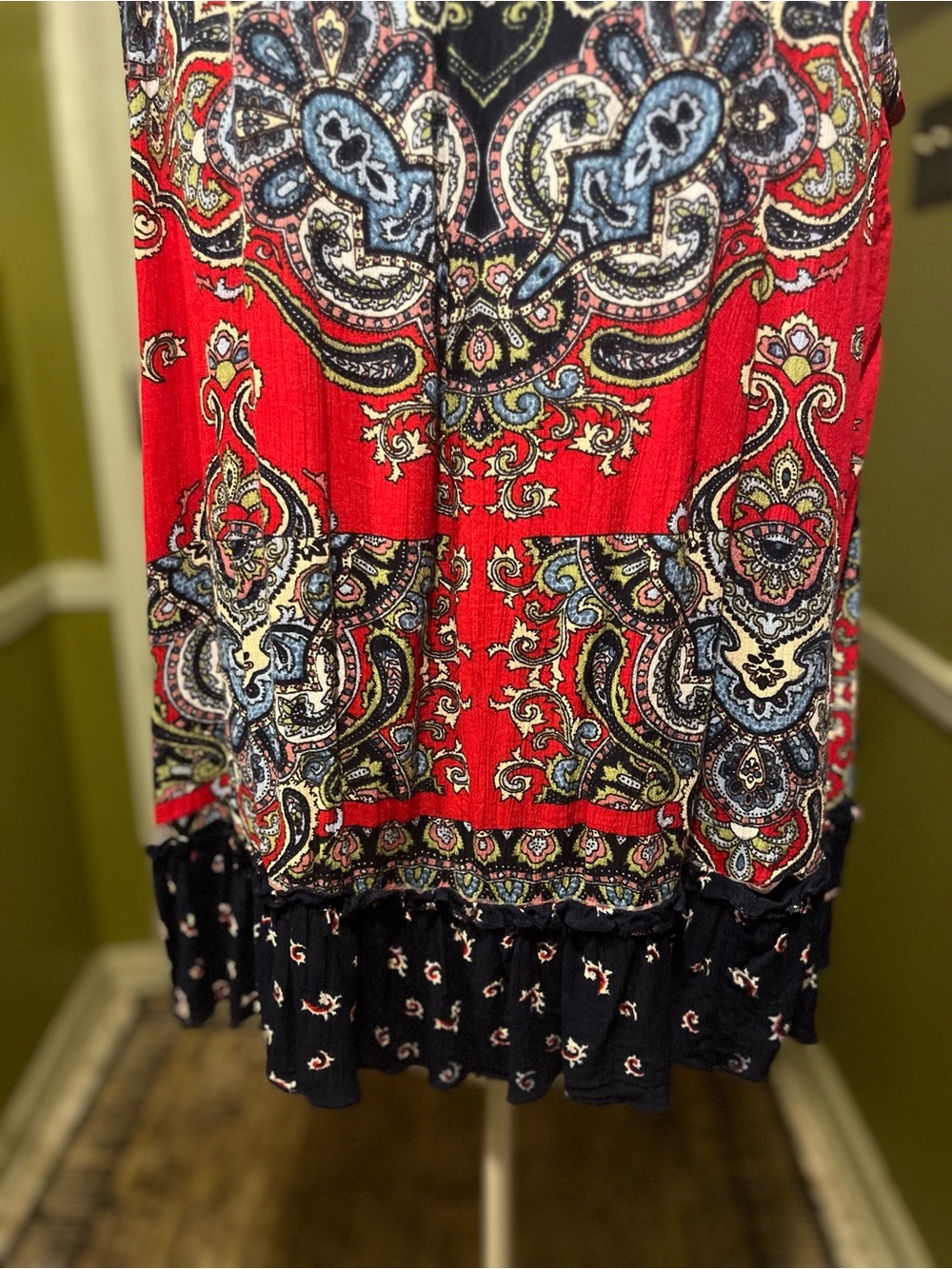 Bila Navy Blue White Red Paisley Sleeveless Blouse XXL - Picture 8 of 8
